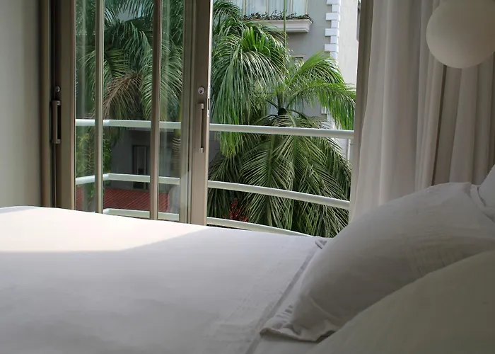 Country International Hotel